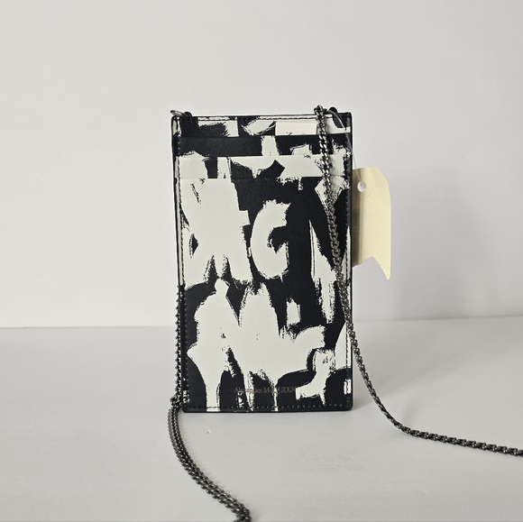 Alexander McQueen Skull Leather Phone-Case-On-Chain Black & White - Picture 5 of 10